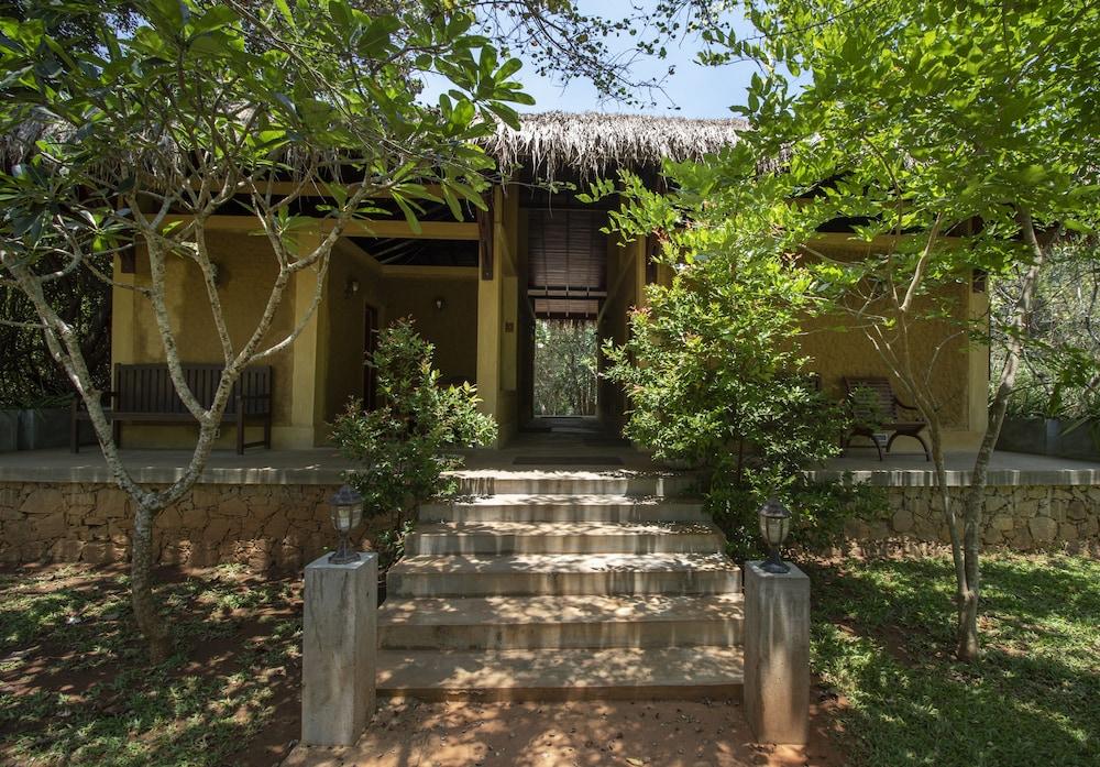 Hotel Amaara Forest