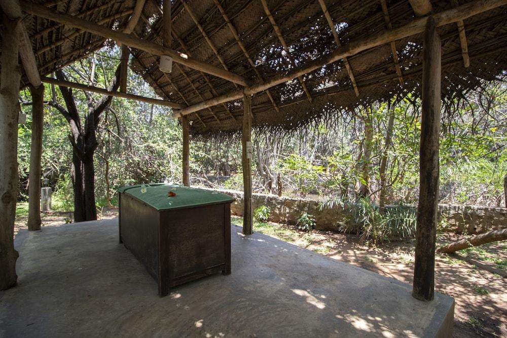 Hotel Amaara Forest
