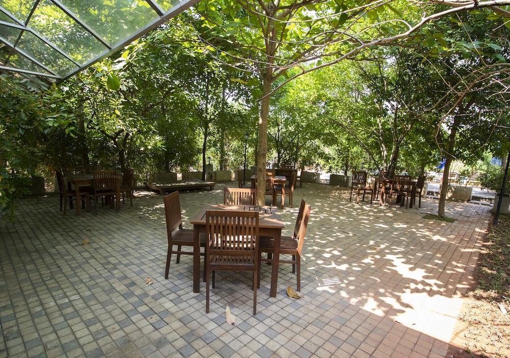 Hotel Amaara Forest
